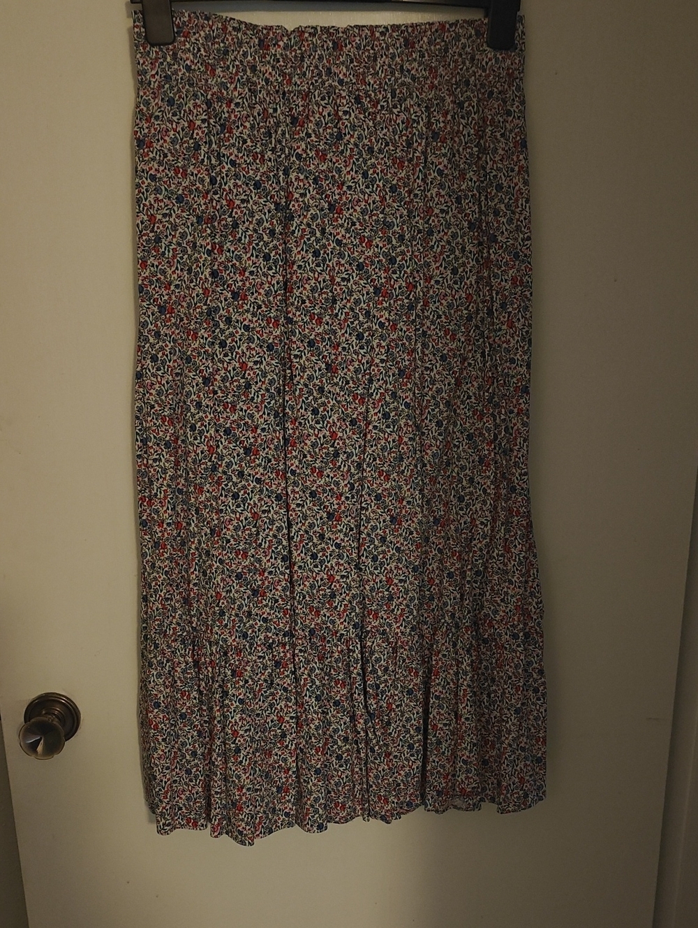 LOFT Floral Tiered Maxi Skirt in Navy and Red, M